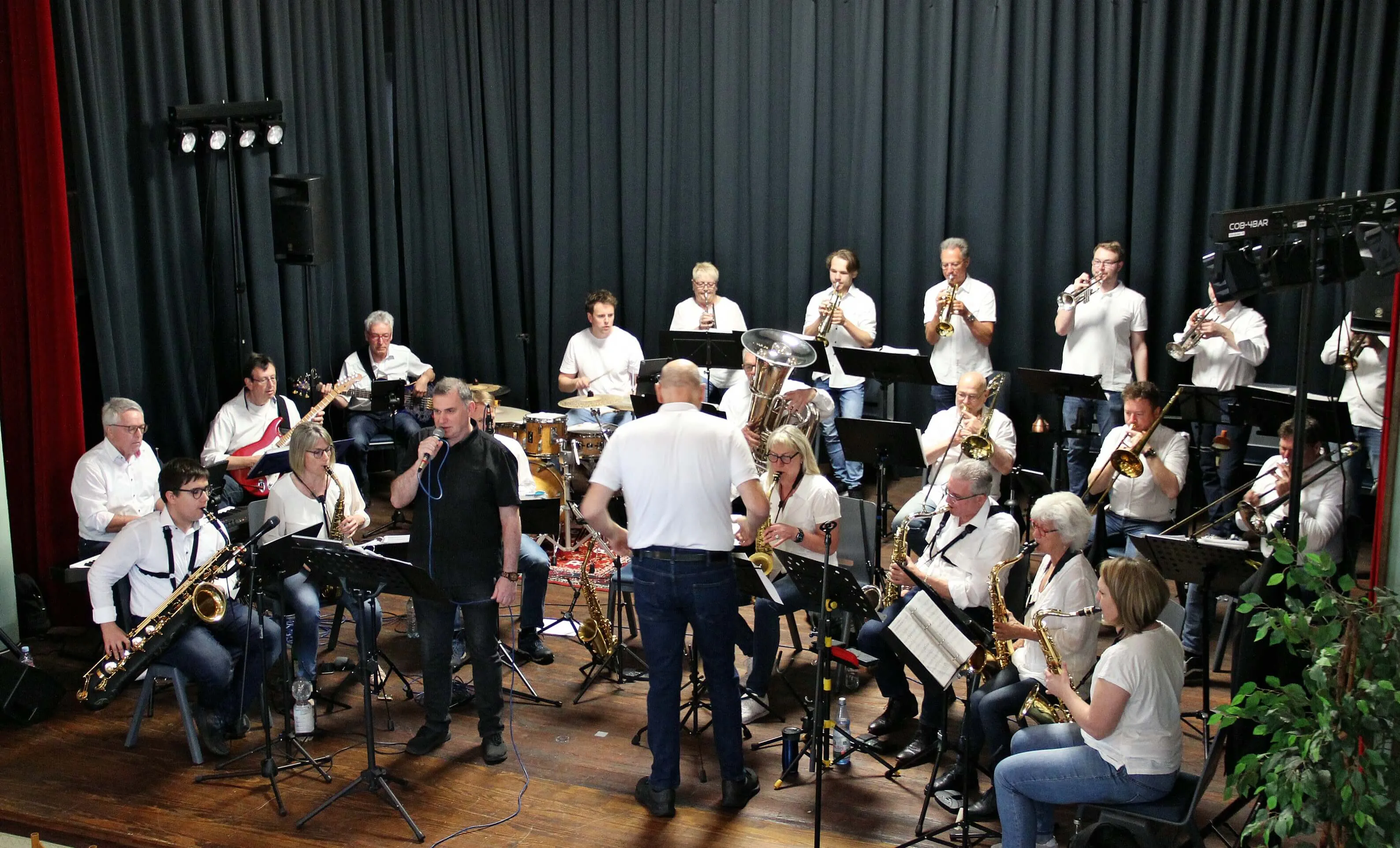Gruppenbild der Blue Bird Big Band